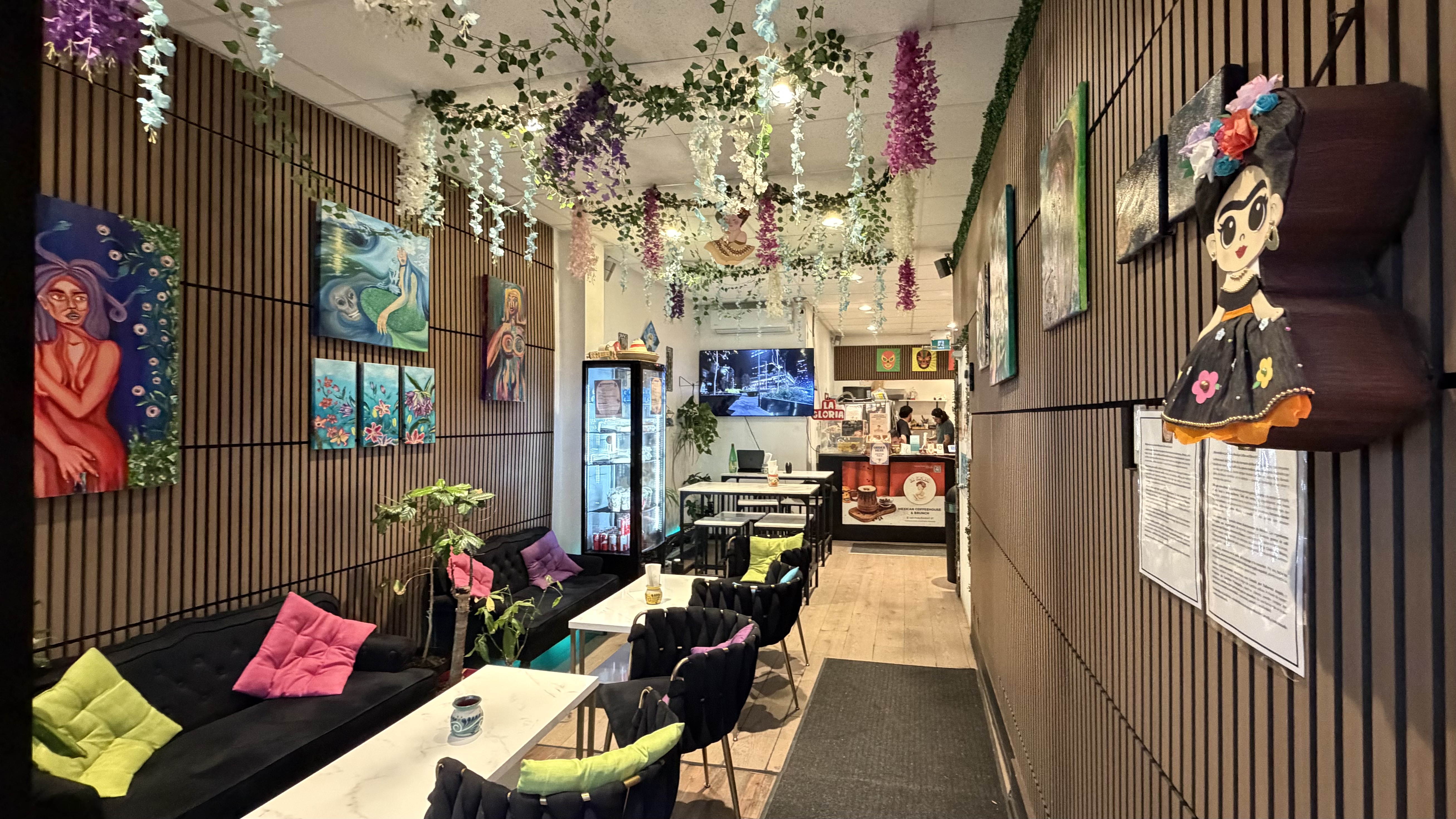 La Gloria Mexican Coffee Interior